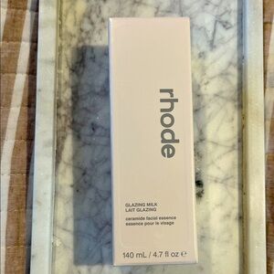 RHODE Glazing Milk - Cream Facial Essence